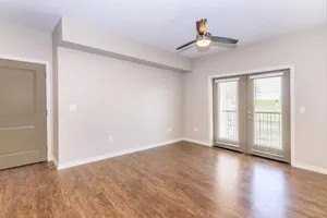 2991 Lakeside Dr - Photo 4 of 7