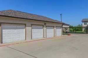 2991 Lakeside Dr - Photo 5 of 7