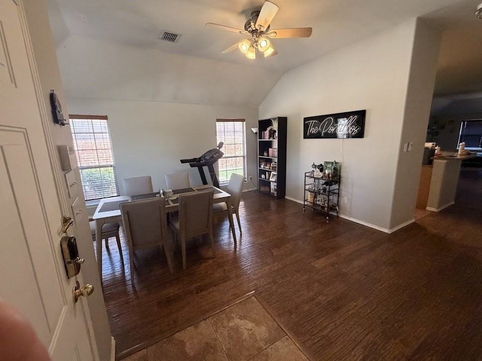 9120 Bedford Ln - Photo 2 of 24