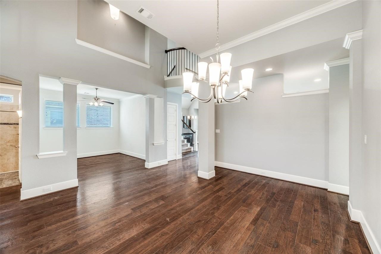 2035 Grassland Dr - Photo 4 of 36
