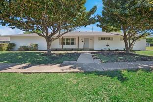 202 Joe White St - Photo 1 of 1