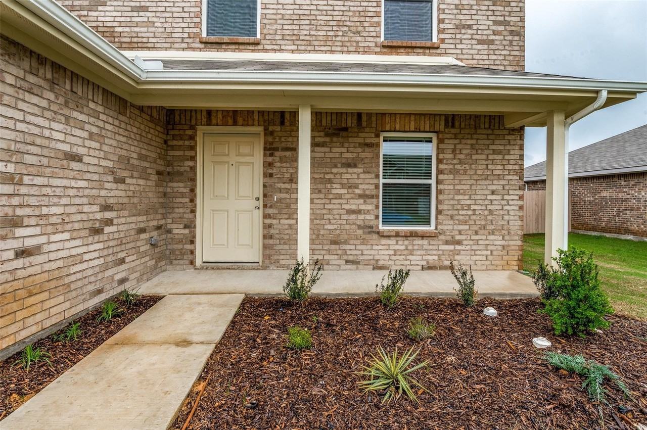 3527 Chestnut Oak Dr - Photo 4 of 33
