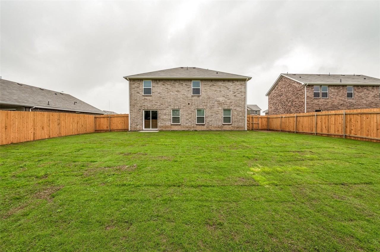 3527 Chestnut Oak Dr - Photo 5 of 33