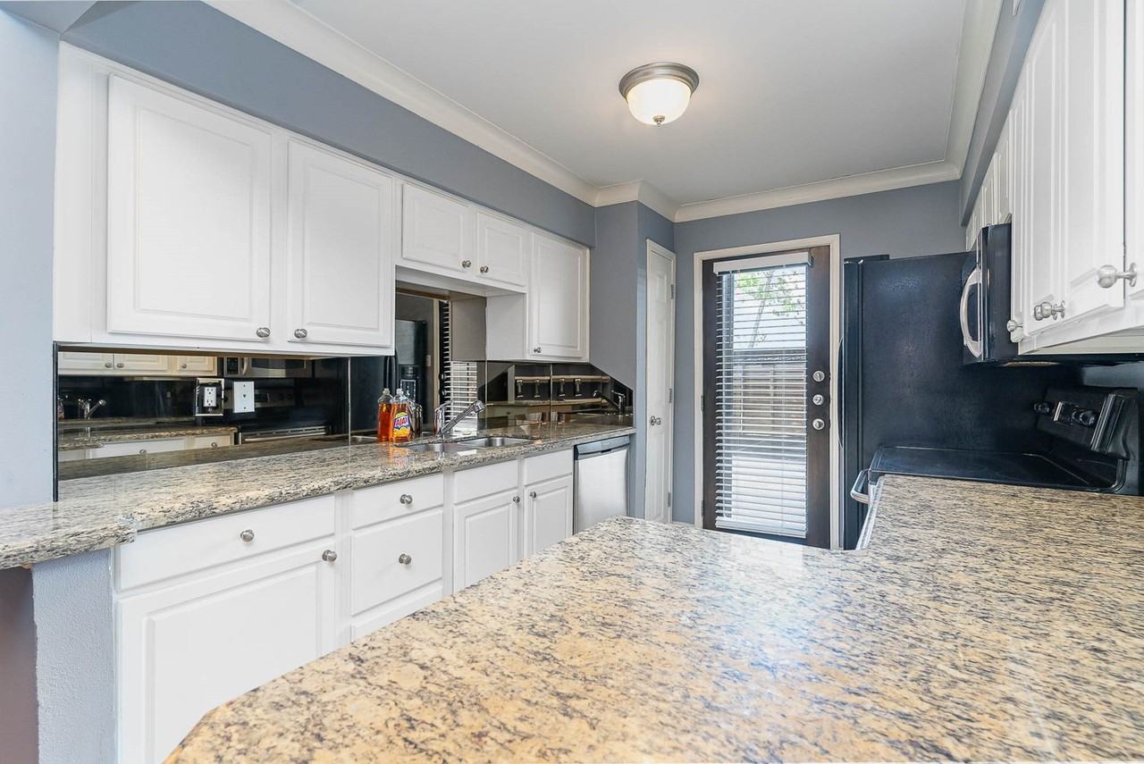 10109 Regal Park Ln #112 - Photo 4 of 31