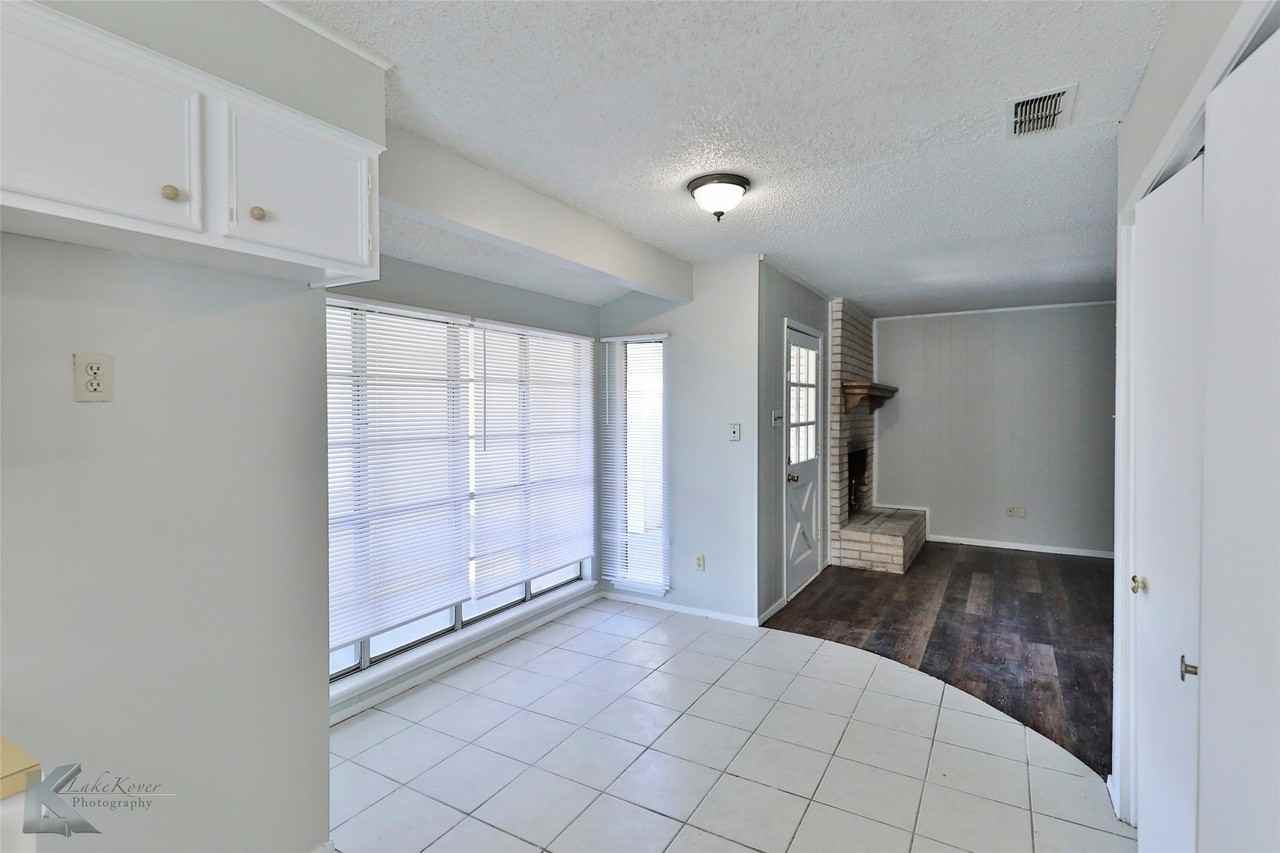 419 Somerset Pl - Photo 6 of 25