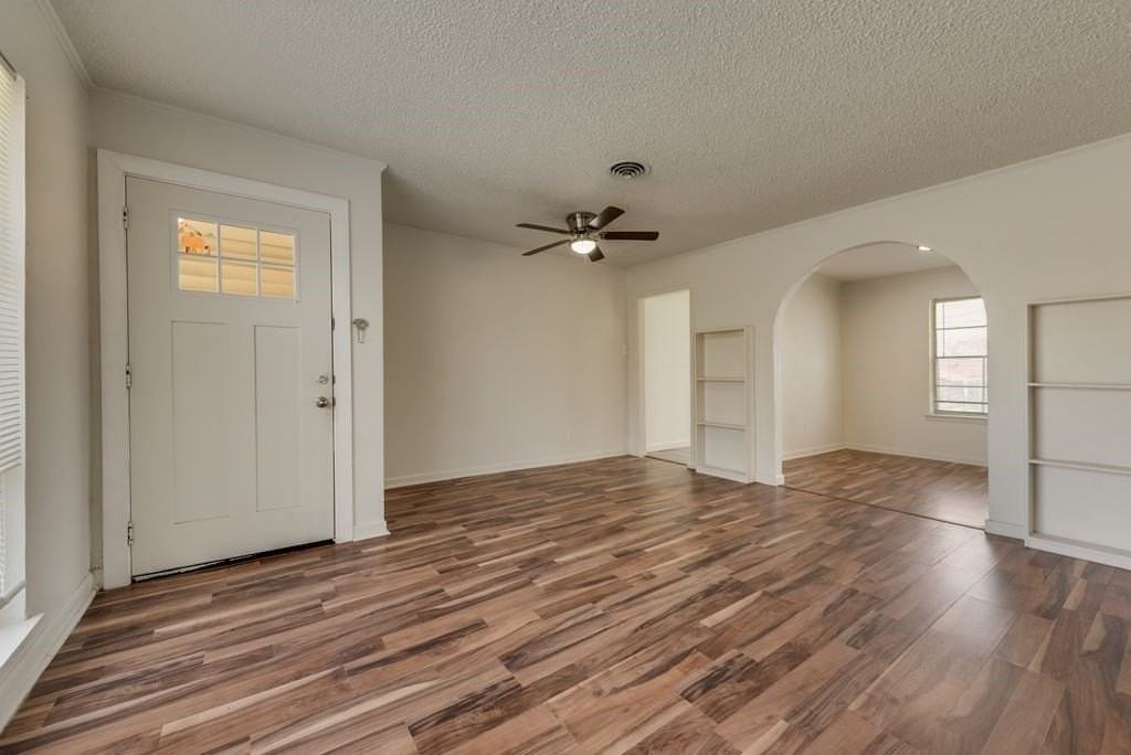 7704 Woodspan Dr - Photo 3 of 17