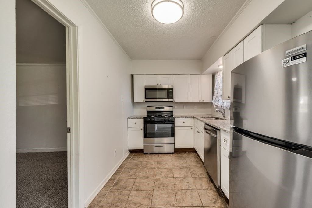 7704 Woodspan Dr - Photo 7 of 17
