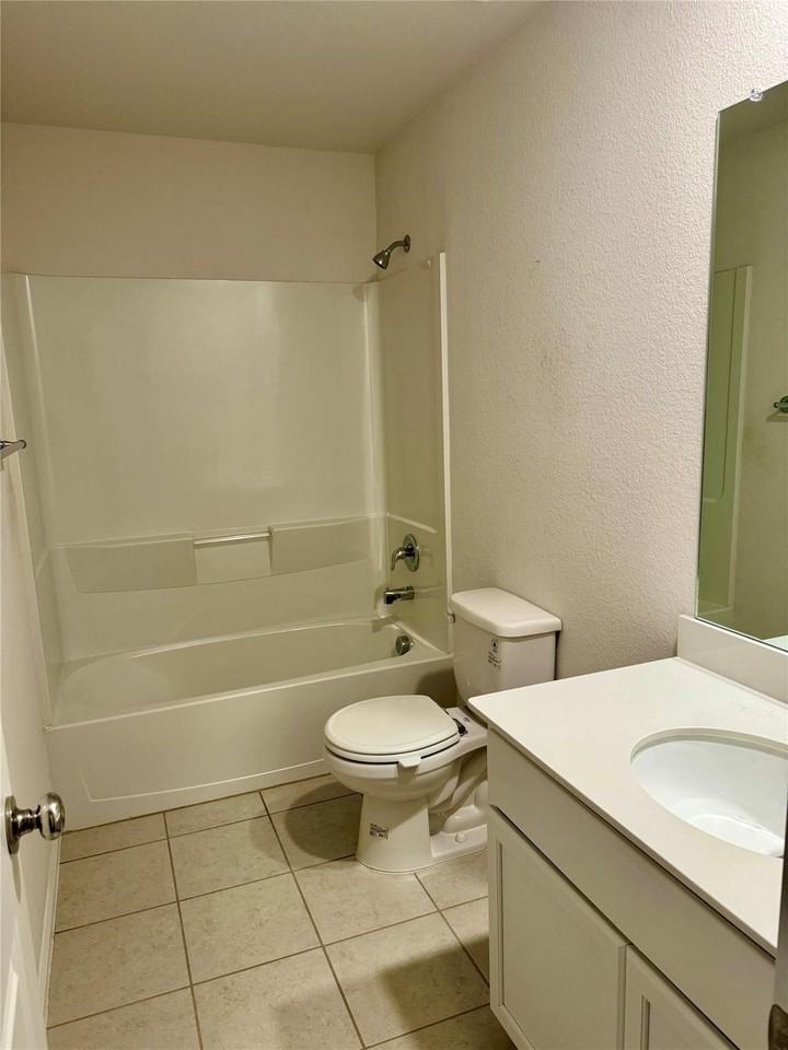 6122 Heron Dr - Photo 5 of 22