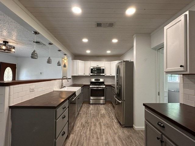 2609 Belmeade St - Photo 5 of 17