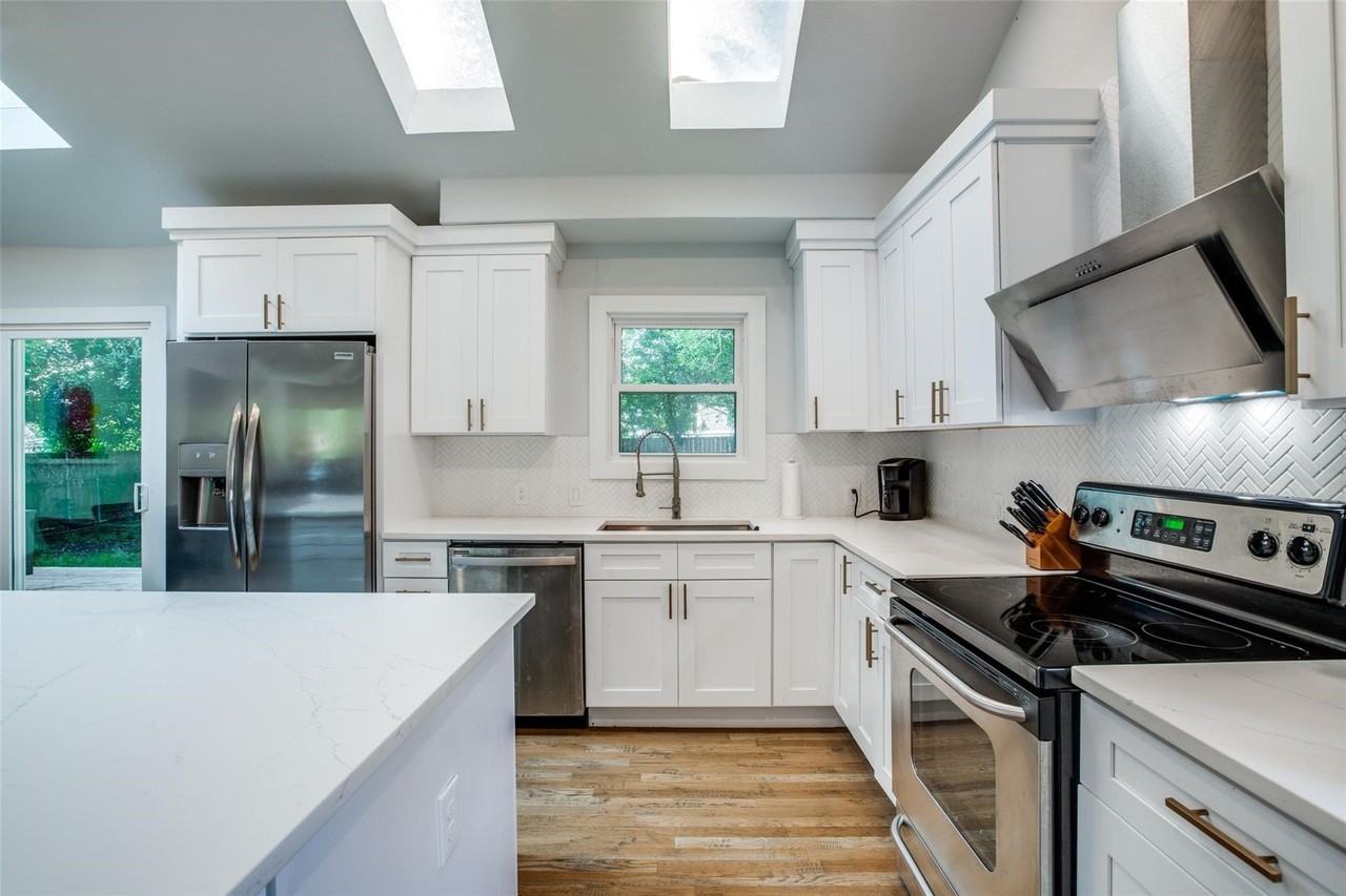 6136 Saint Moritz Ave - Photo 2 of 12