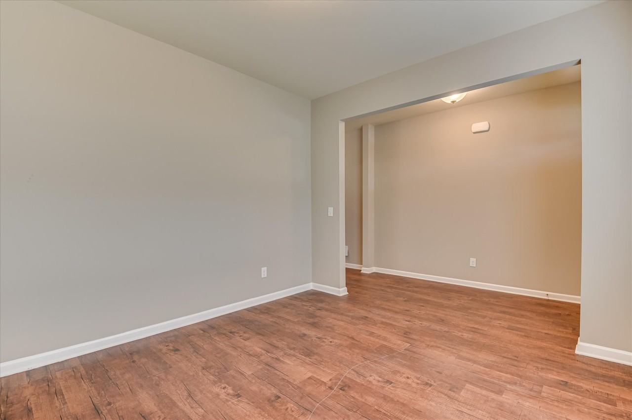 5060 Vine Ln #1 - Photo 5 of 50