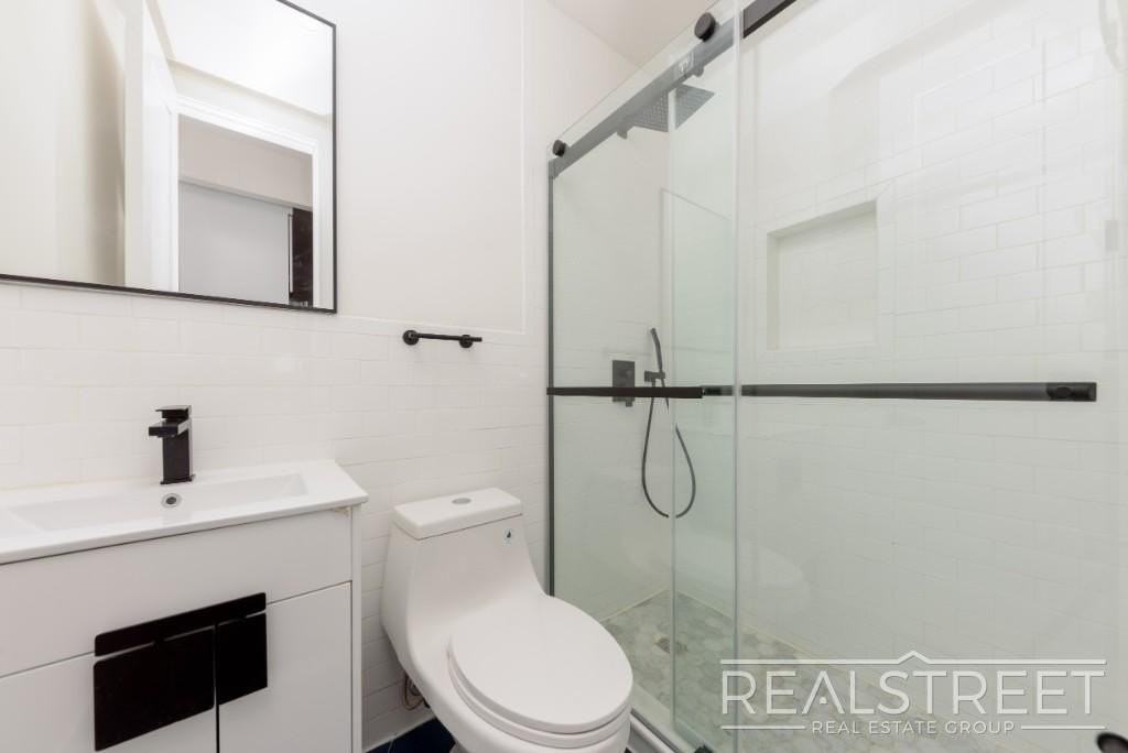 234 24th St #2B - Photo 5 of 7