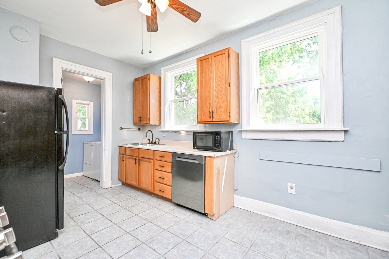 4264 Williamson Pl #2 - Photo 4 of 26
