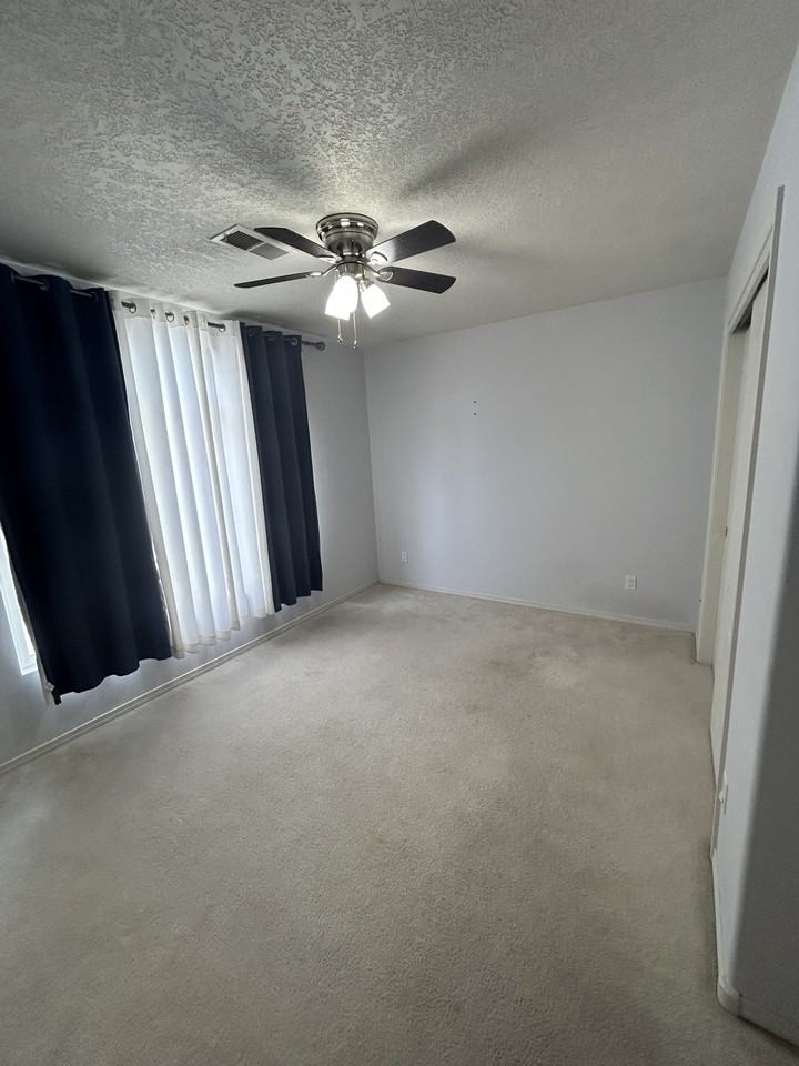 4436 Snow Heights Cir Se #1 - Photo 4 of 6