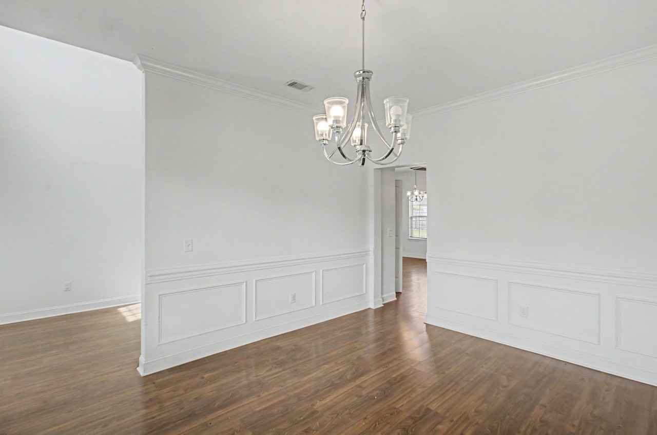 390 Fairview Cir #1 - Photo 3 of 39