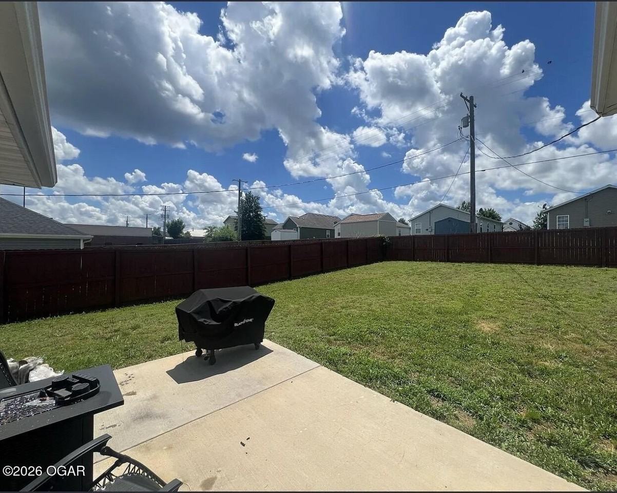 2406 S Jackson Ave - Photo 4 of 14