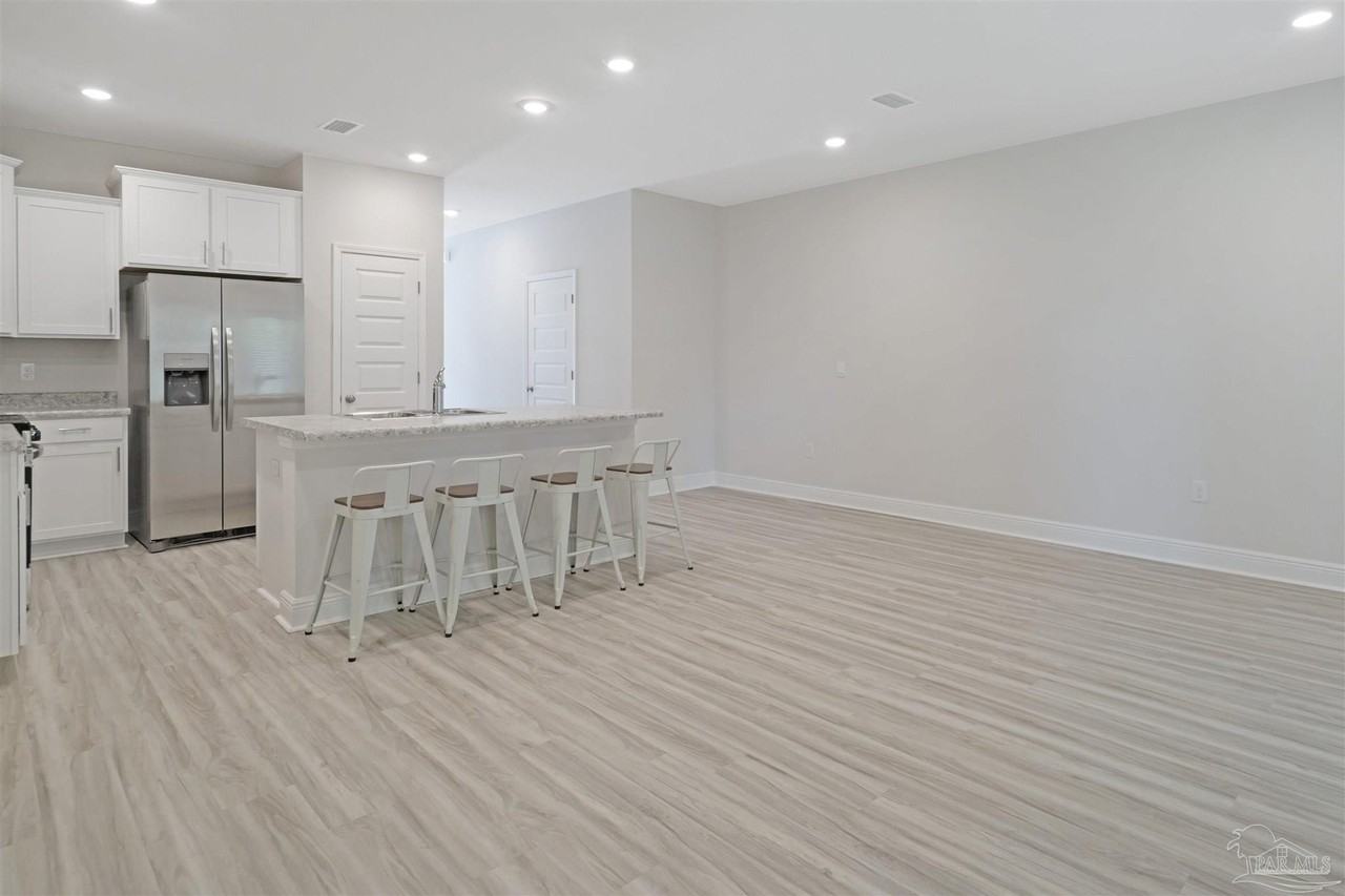 8351 Bluejack Dr - Photo 5 of 17