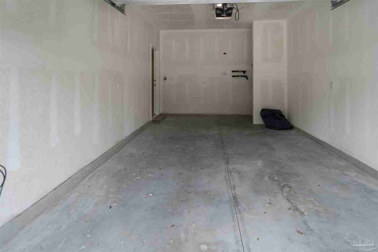 8351 Bluejack Dr - Photo 7 of 17