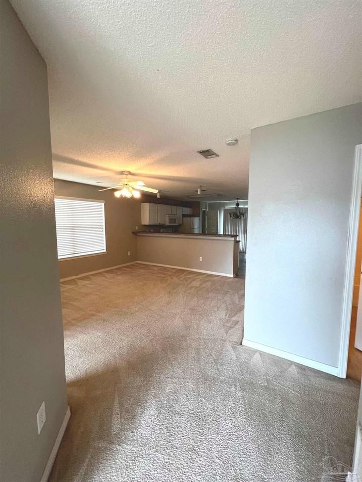 10539 Wilderness Ln - Photo 2 of 8