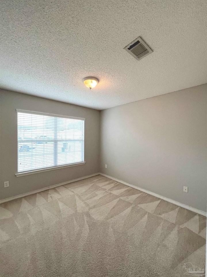 10539 Wilderness Ln - Photo 4 of 8