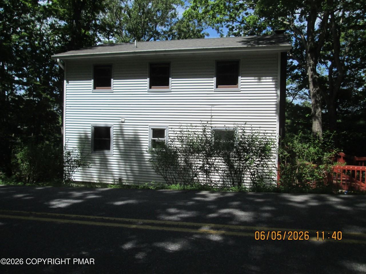 2257 Pine Ln - Photo 2 of 16