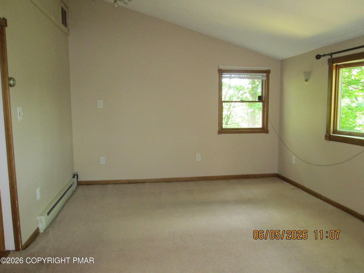 2257 Pine Ln - Photo 6 of 16