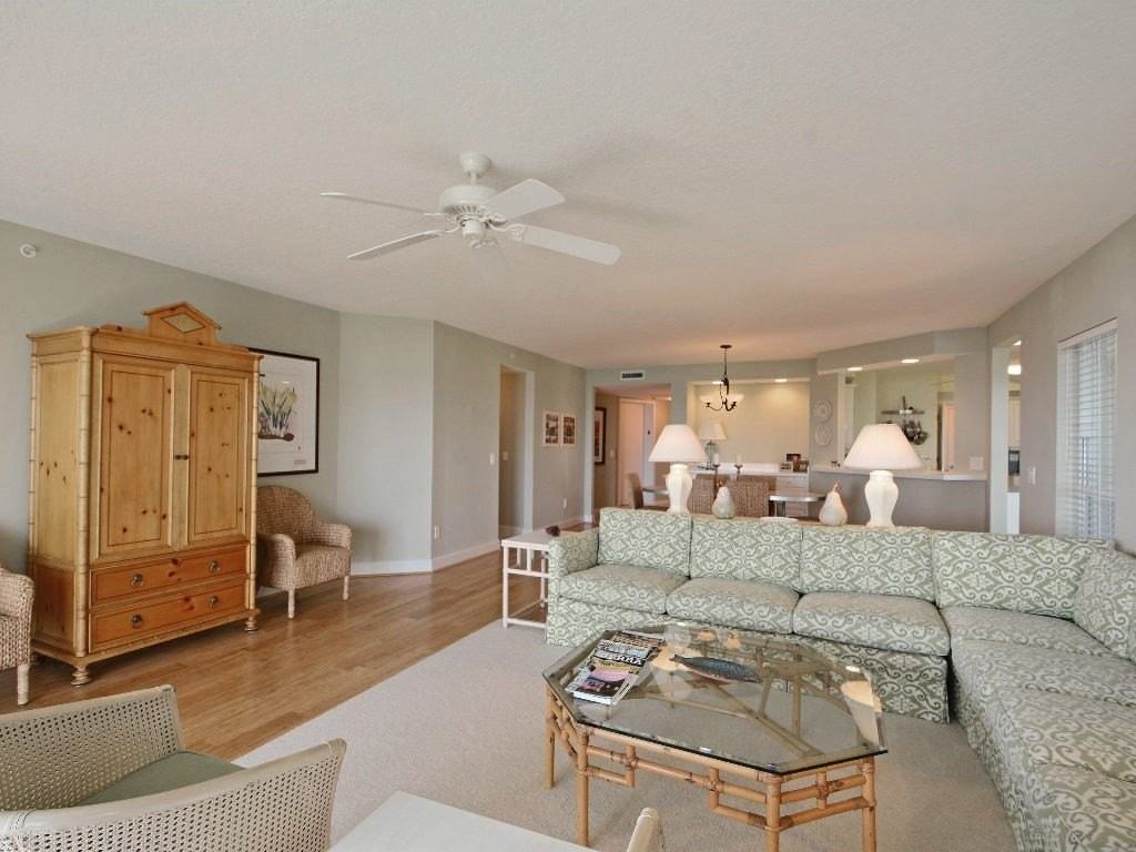 8820 S Sea Oaks Way #201 - Photo 4 of 36