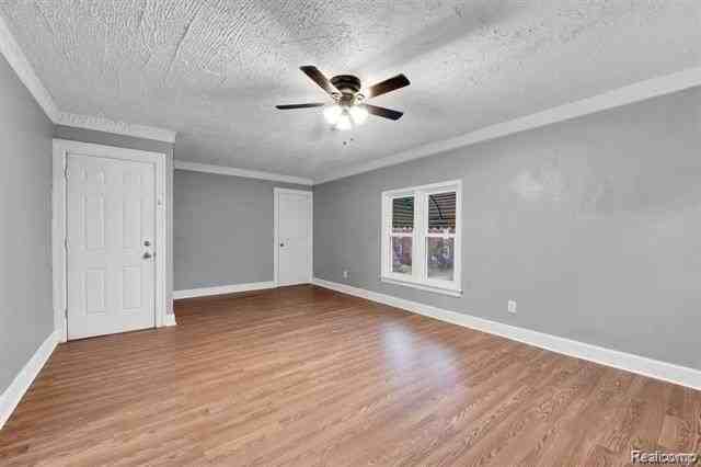 13924 Roselawn St - Photo 7 of 27