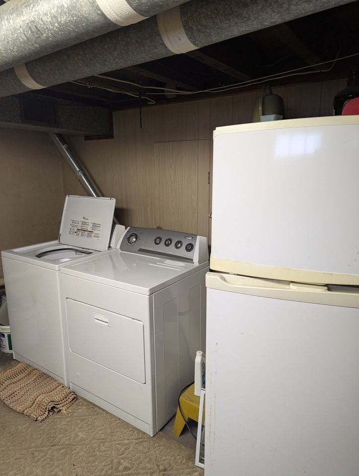 1279 Vine St #NA - Photo 4 of 16