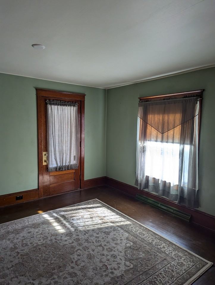 1279 Vine St #NA - Photo 7 of 16
