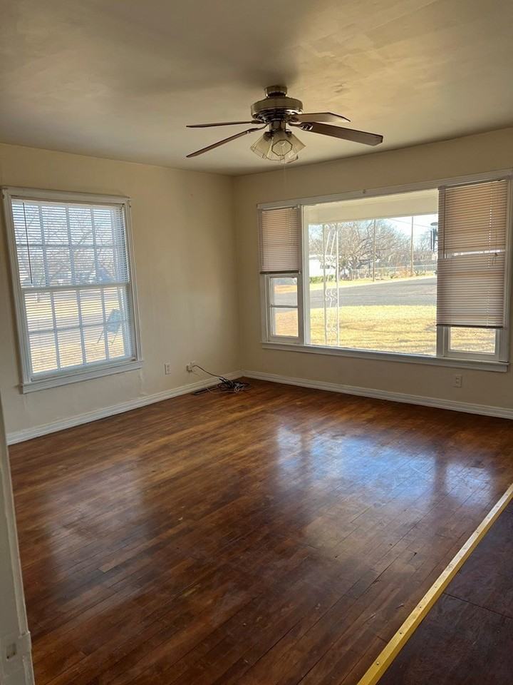 1201 Clairmont St - Photo 2 of 19