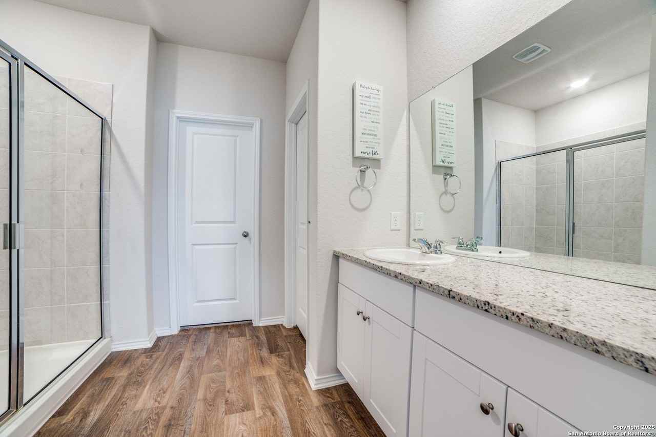 4523 Felsite Ave - Photo 7 of 14