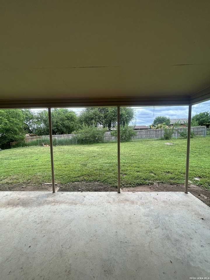 110 Northaven Dr - Photo 6 of 6