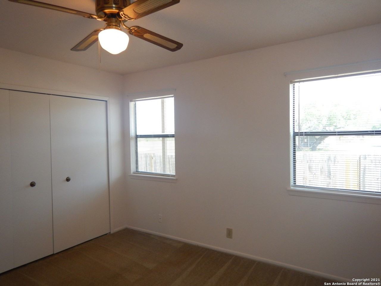 14304 Indian Woods - Photo 3 of 17