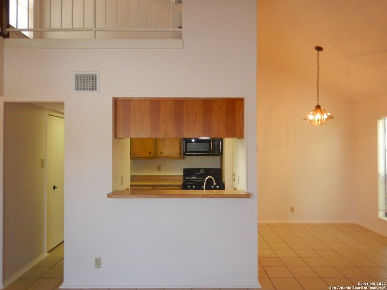 14304 Indian Woods - Photo 7 of 17