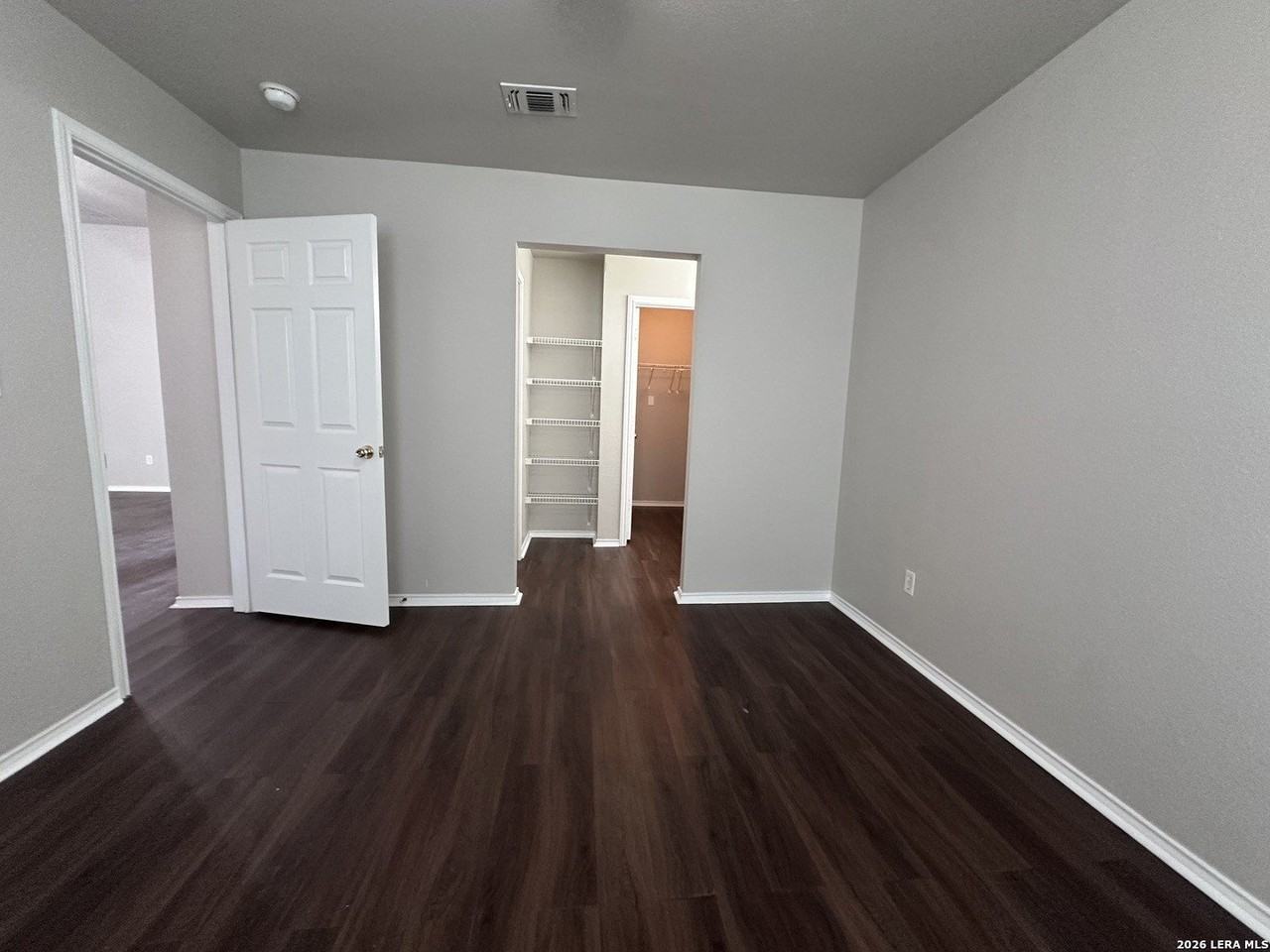 3042 Pine Valley Dr - Photo 5 of 11