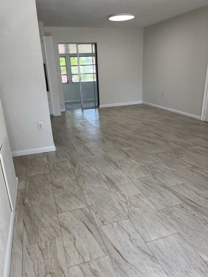 1213 Roger Babson Rd #1 - Photo 5 of 20