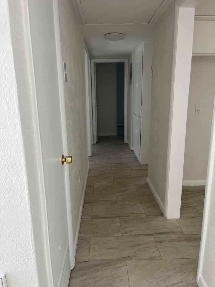 1213 Roger Babson Rd #1 - Photo 6 of 20