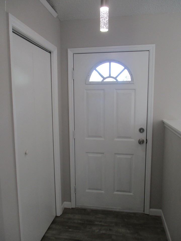 474 Tuloma Ave Sw - Photo 2 of 20