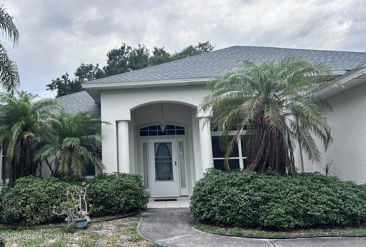 1251 S Banana River Dr - Photo 2 of 8