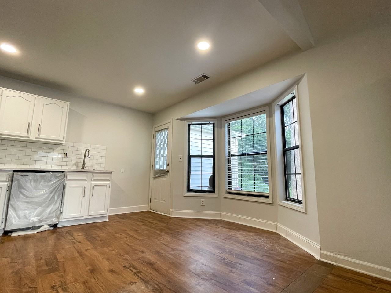 666 Greenvale Rd #668 - Photo 4 of 13