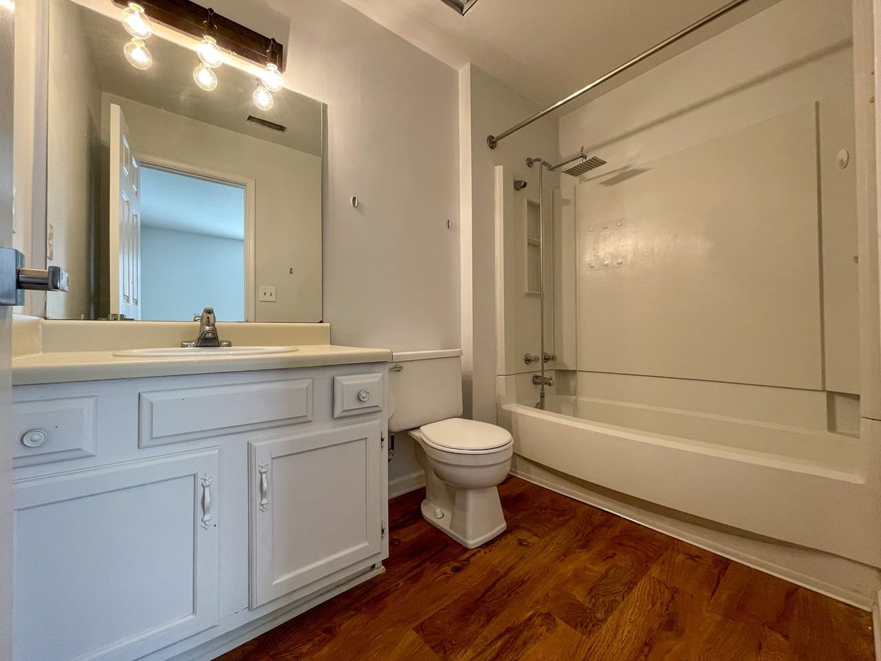 666 Greenvale Rd #668 - Photo 7 of 13