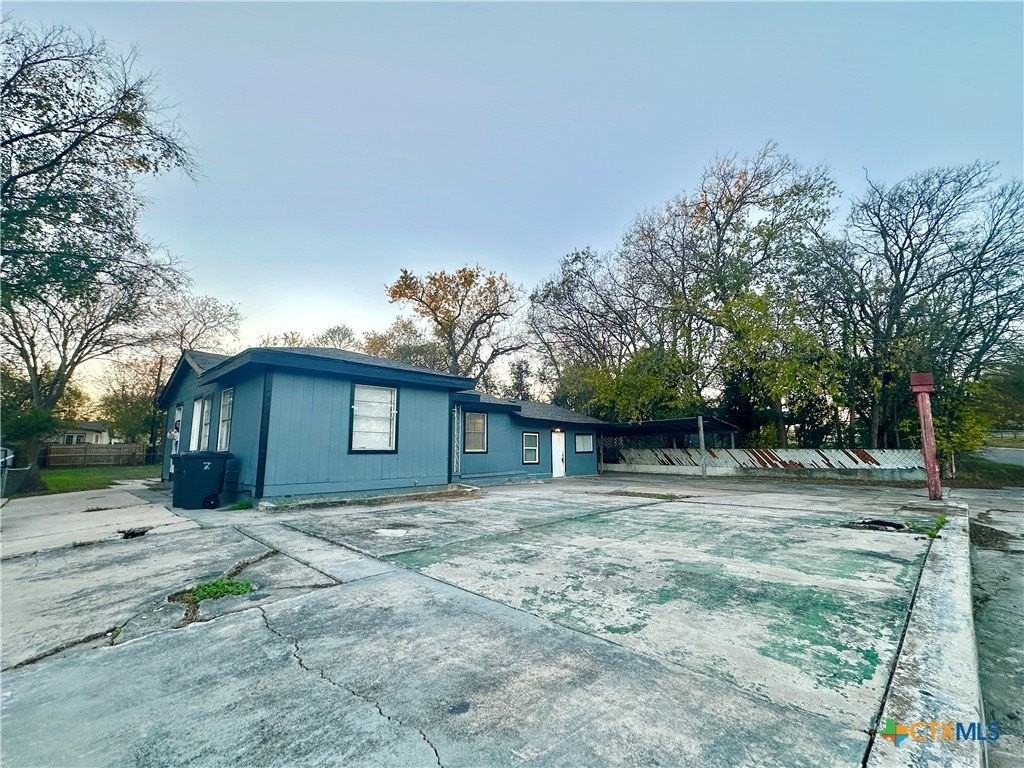 104 E Fowler Ave - Photo 3 of 35