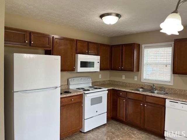 3701 Bronson Ln - Photo 5 of 14