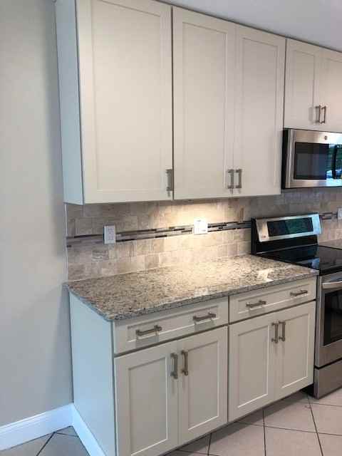 B11 Stonehedge Dr #B11 - Photo 4 of 32