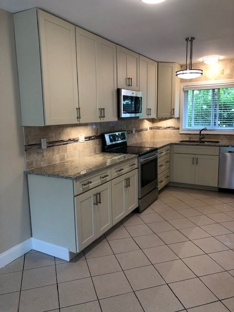 B11 Stonehedge Dr #B11 - Photo 6 of 32