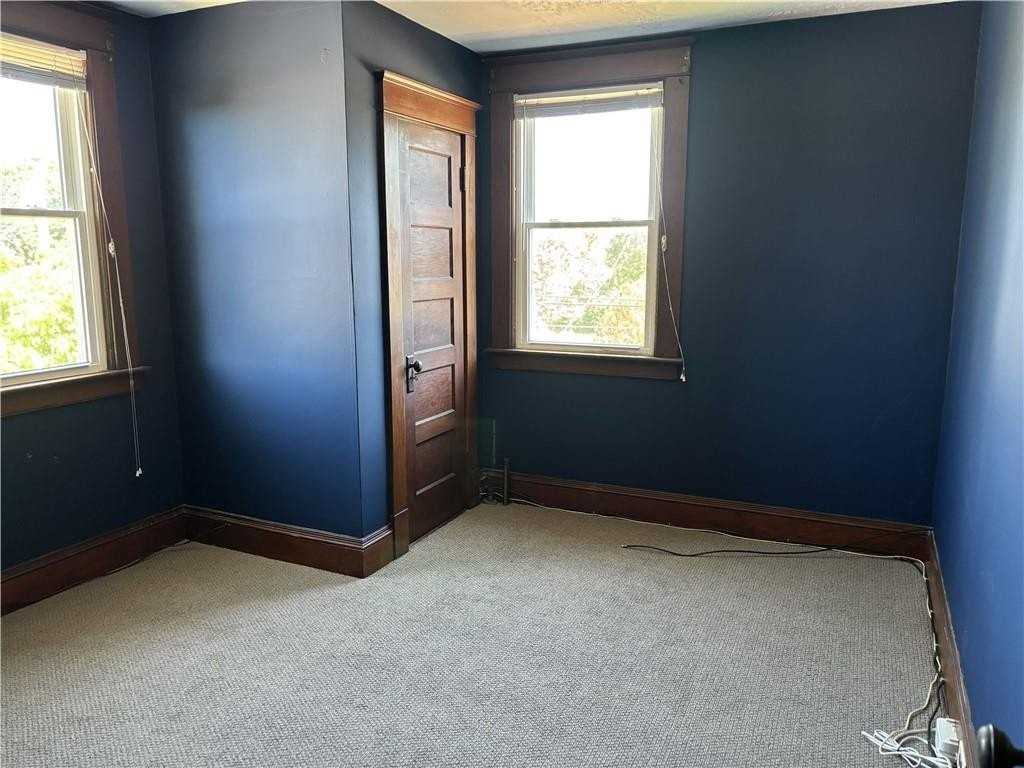35 Oak St #2