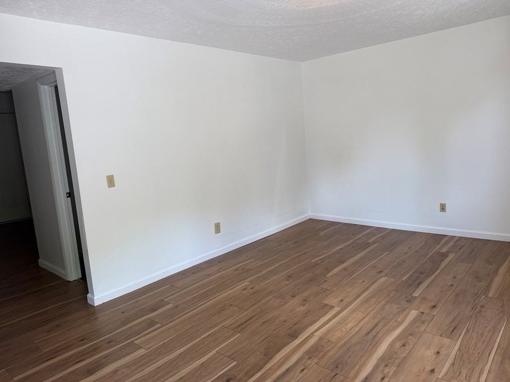 2491 Wardell Rd - Photo 4 of 8