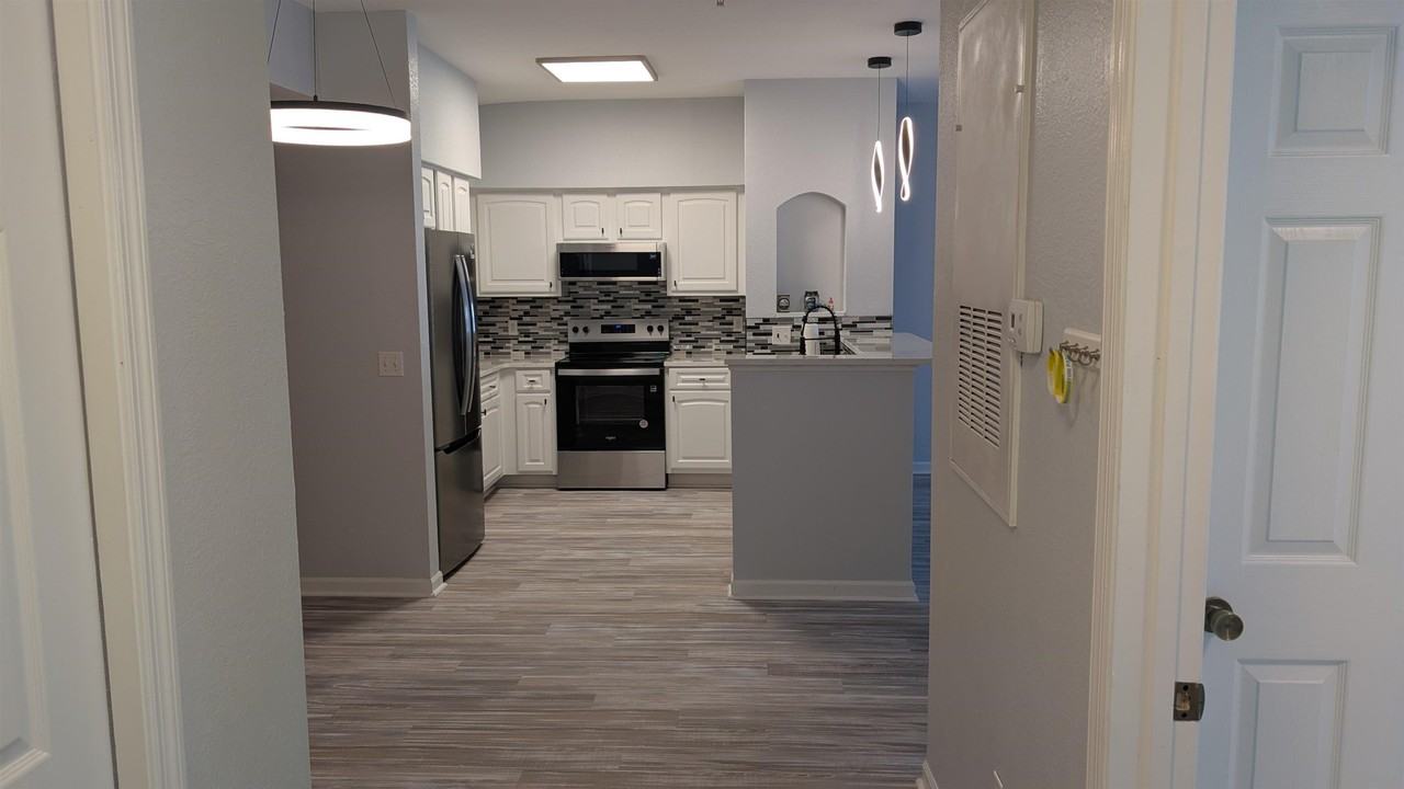 2801 Chancellorsville Dr #223 - Photo 2 of 19
