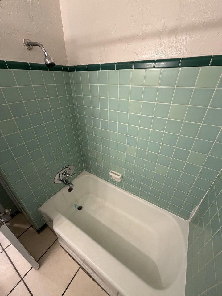 318 E Pershing St - Photo 7 of 13